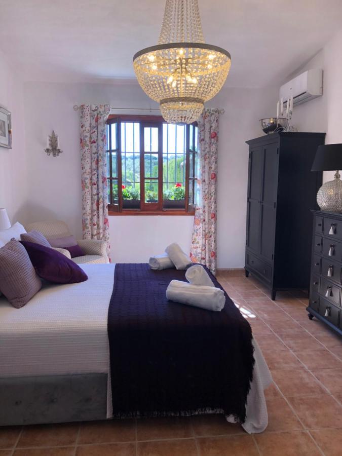 Casa La Alegria 37 Bed and Breakfast Villanueva de Tapia Εξωτερικό φωτογραφία